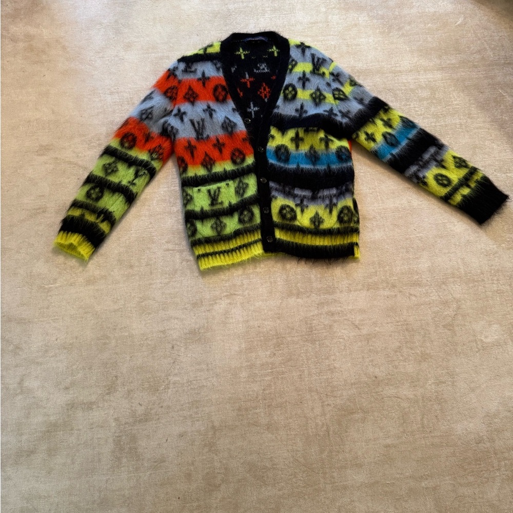 Louis Vuitton Colorful Patterned Cardigan - Picture 2 of 9
